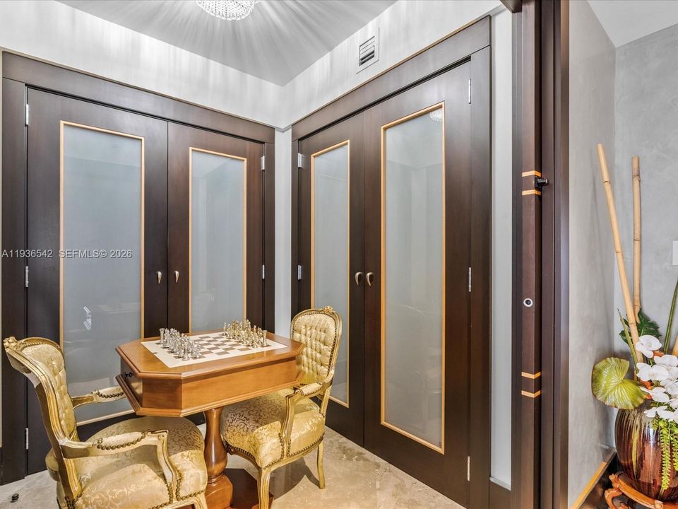 For Sale: $3,300,000 (3 beds, 3 baths, 3016 Square Feet)