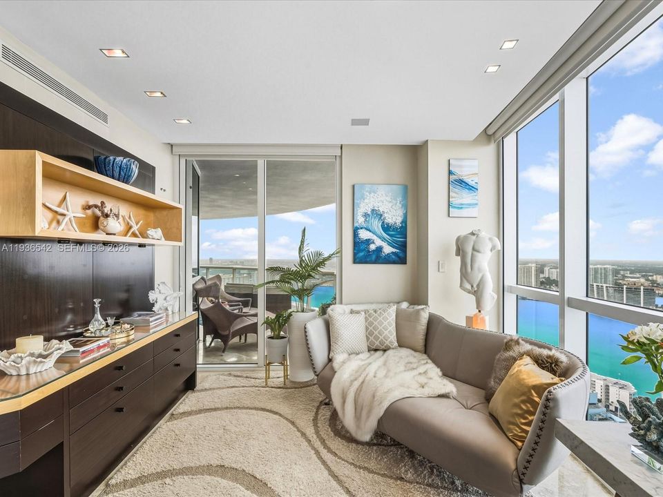 For Sale: $3,300,000 (3 beds, 3 baths, 3016 Square Feet)