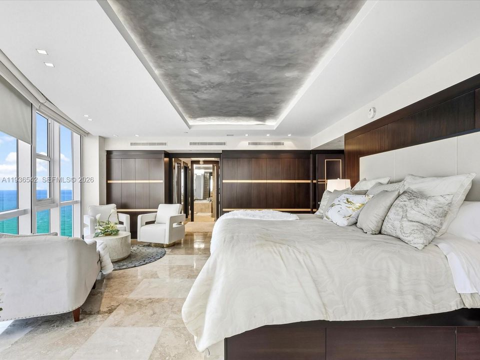 For Sale: $3,300,000 (3 beds, 3 baths, 3016 Square Feet)