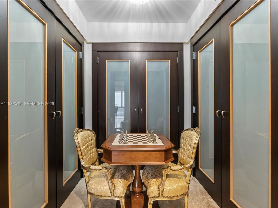 For Sale: $3,300,000 (3 beds, 3 baths, 3016 Square Feet)