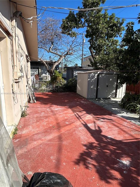 For Rent: $2,700 (3 beds, 2 baths, 2179 Square Feet)