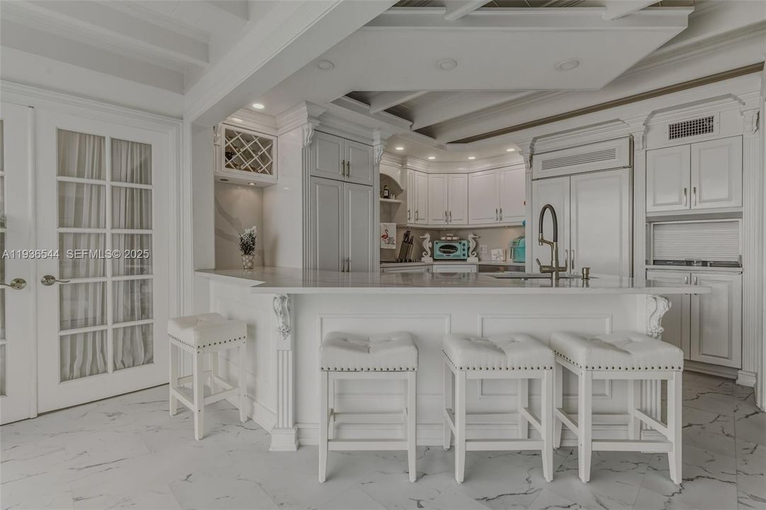 For Rent: $13,000 (3 beds, 4 baths, 2608 Square Feet)