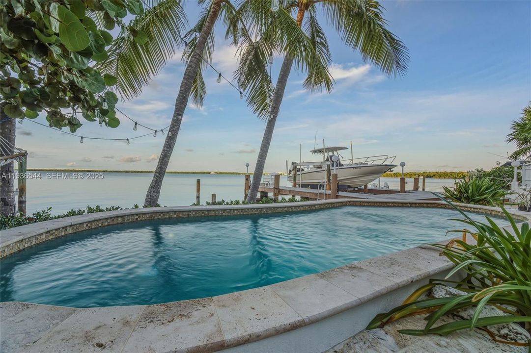 For Rent: $13,000 (3 beds, 4 baths, 2608 Square Feet)