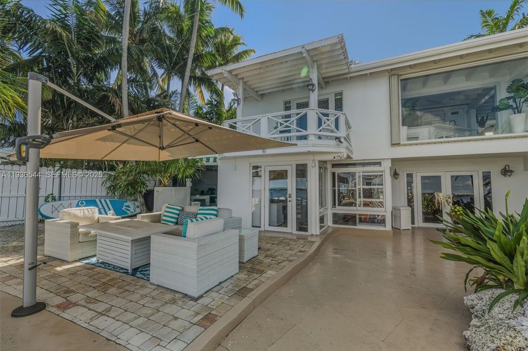 For Rent: $13,000 (3 beds, 4 baths, 2608 Square Feet)