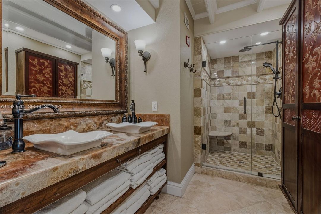 For Rent: $13,000 (3 beds, 4 baths, 2608 Square Feet)