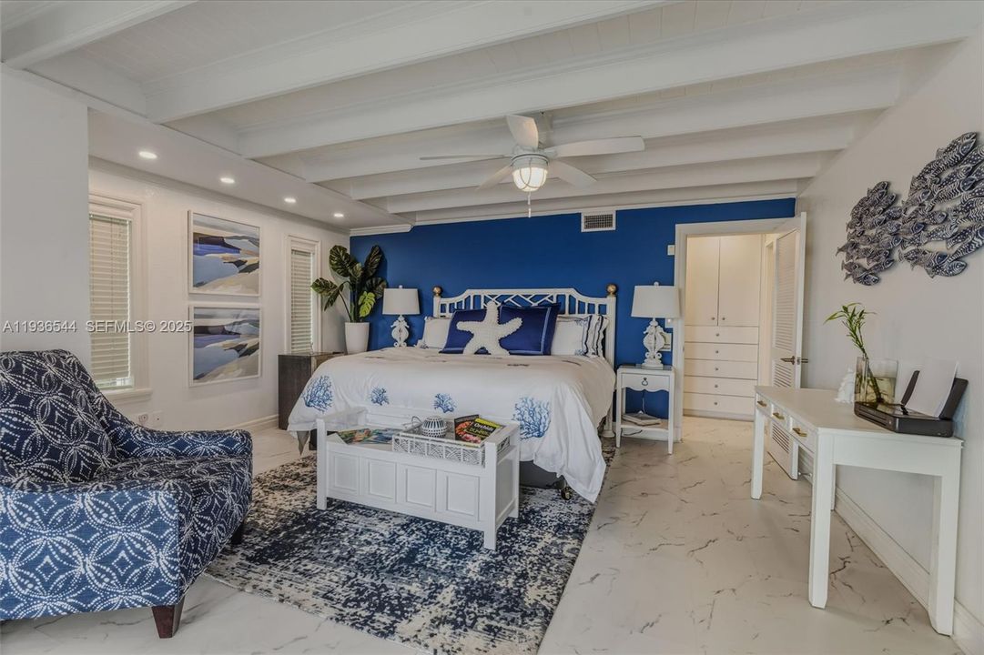 For Rent: $13,000 (3 beds, 4 baths, 2608 Square Feet)