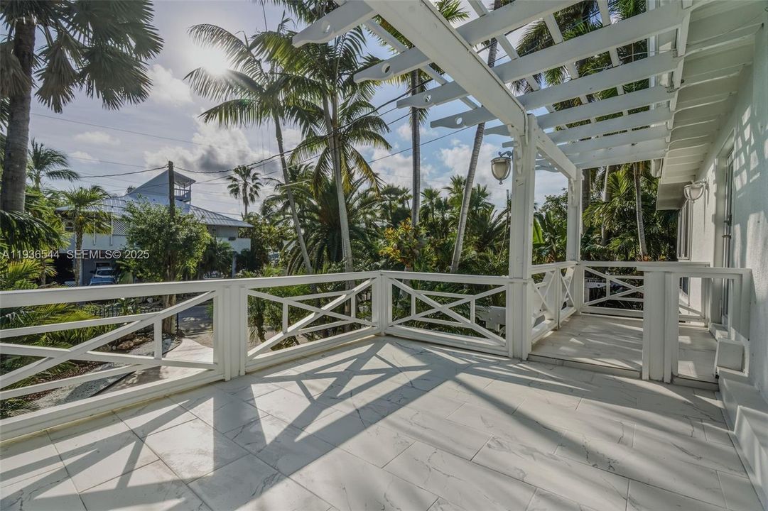 For Rent: $13,000 (3 beds, 4 baths, 2608 Square Feet)