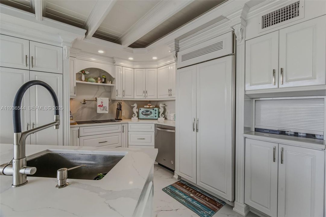 For Rent: $13,000 (3 beds, 4 baths, 2608 Square Feet)