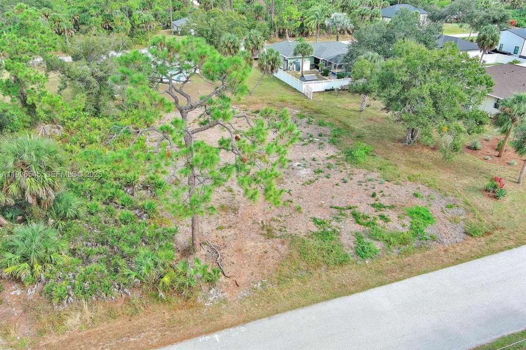 待售: $25,000 (0.23 acres)