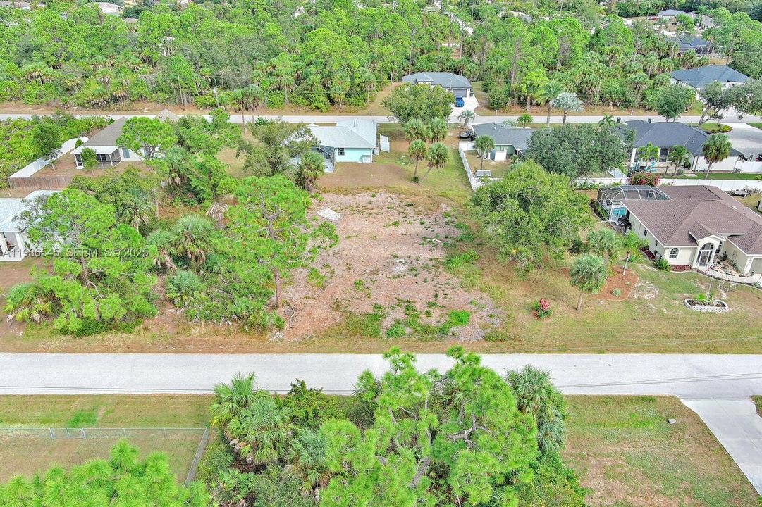 待售: $25,000 (0.23 acres)