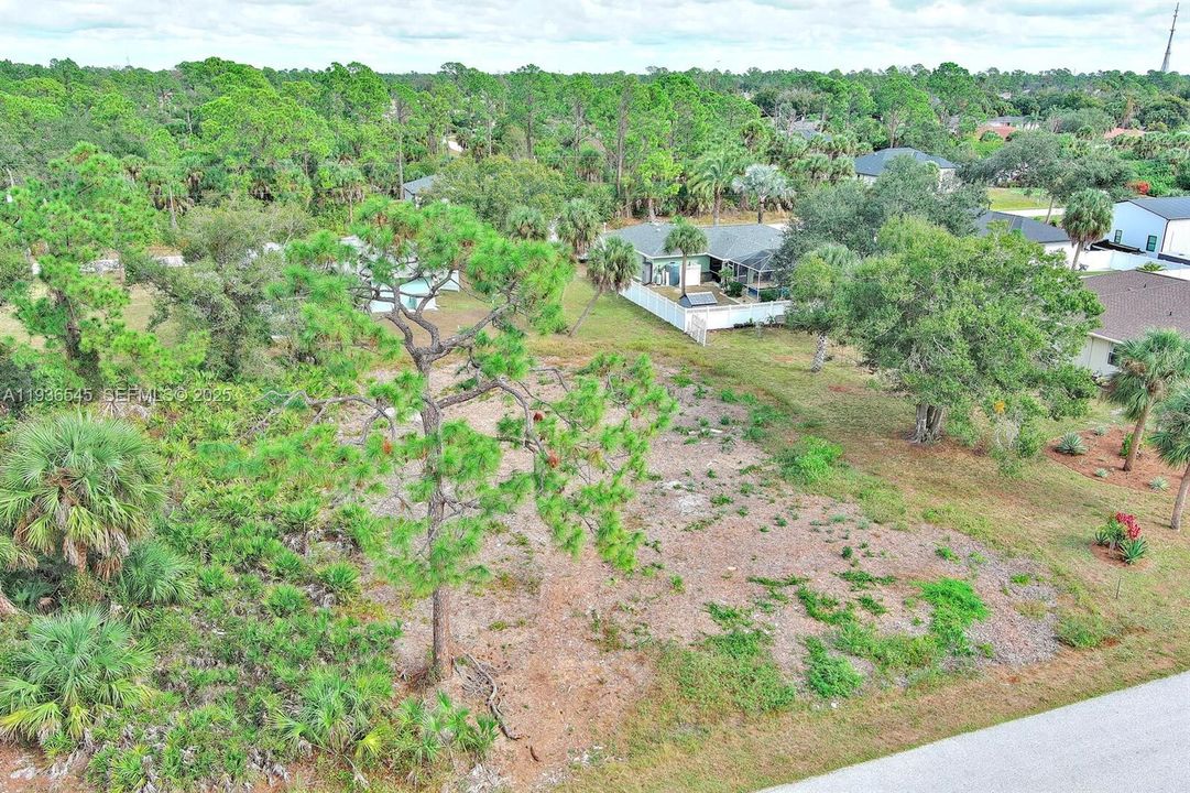 待售: $25,000 (0.23 acres)