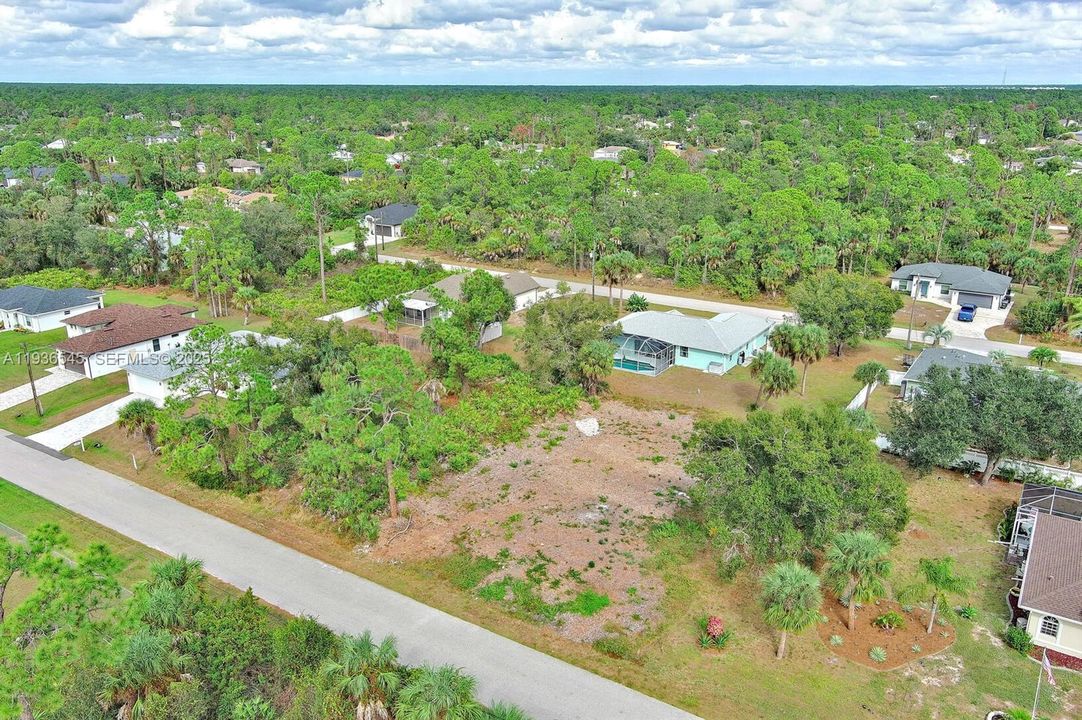 待售: $25,000 (0.23 acres)