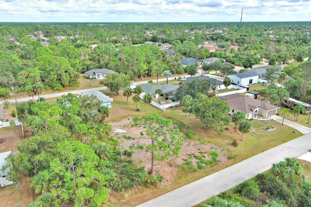 待售: $25,000 (0.23 acres)