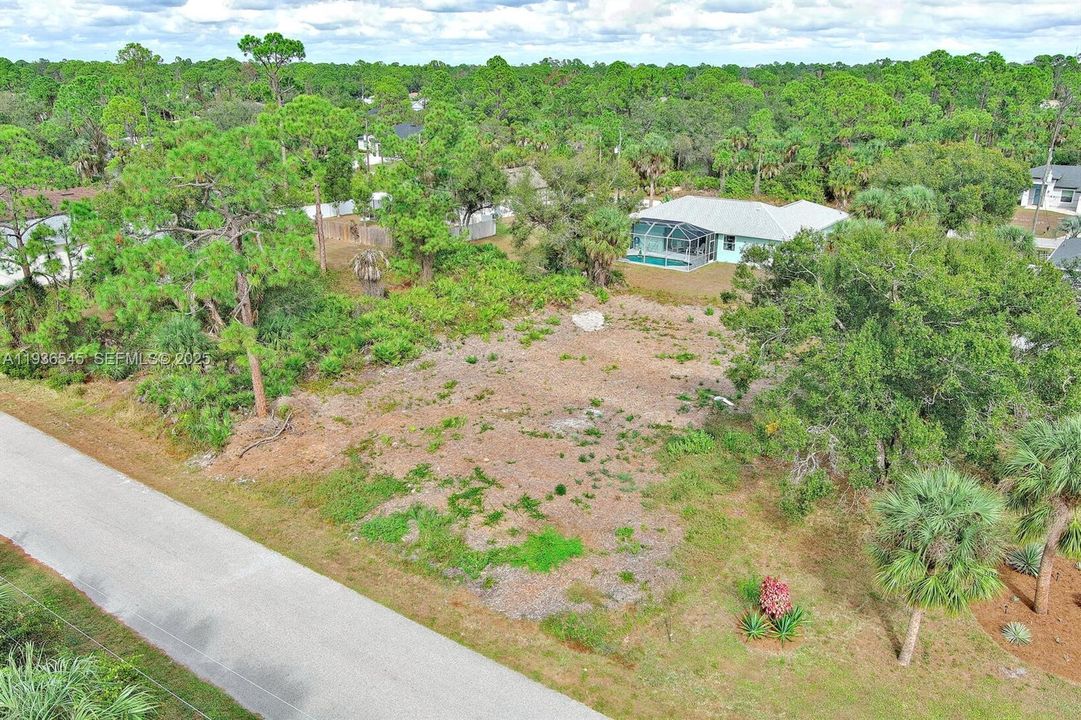 待售: $25,000 (0.23 acres)