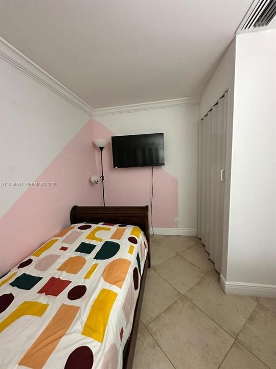 出租: $3,500 (5 贝兹, 3 浴室, 1824 平方英尺)