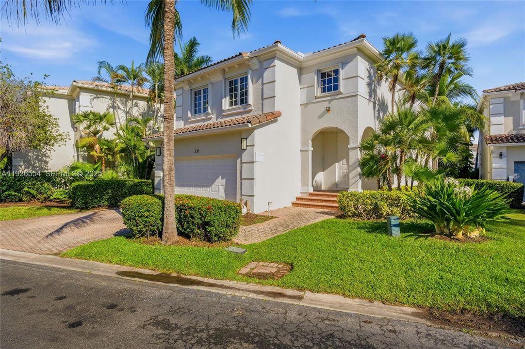 For Rent: $9,500 (3 beds, 2 baths, 2330 Square Feet)