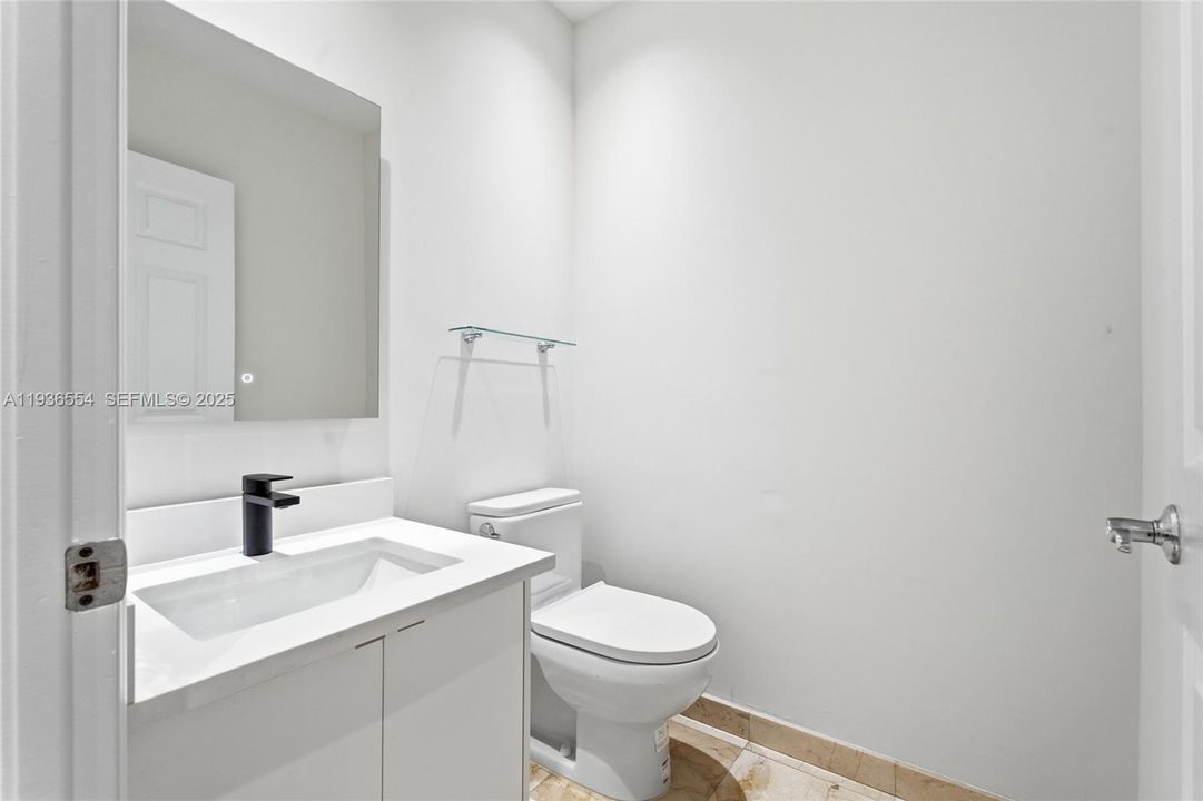 For Rent: $9,500 (3 beds, 2 baths, 2330 Square Feet)