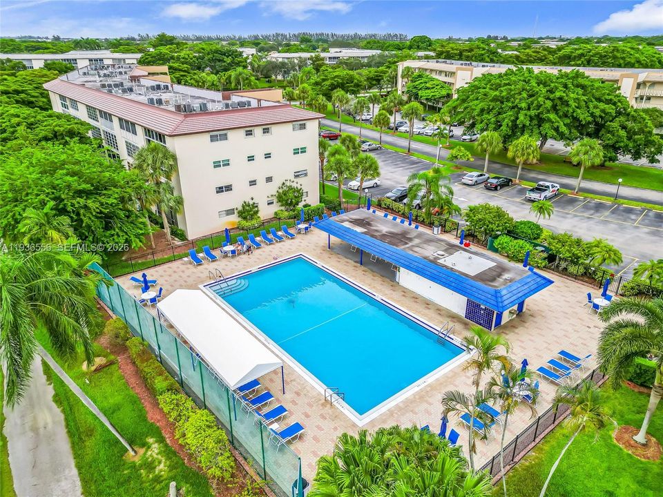 На продажу: $289,000 (2 спален, 2 ванн, 1156 Квадратных фут)