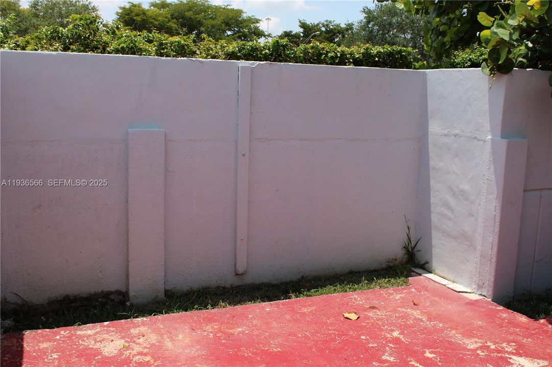 For Sale: $499,999 (3 beds, 2 baths, 1138 Square Feet)