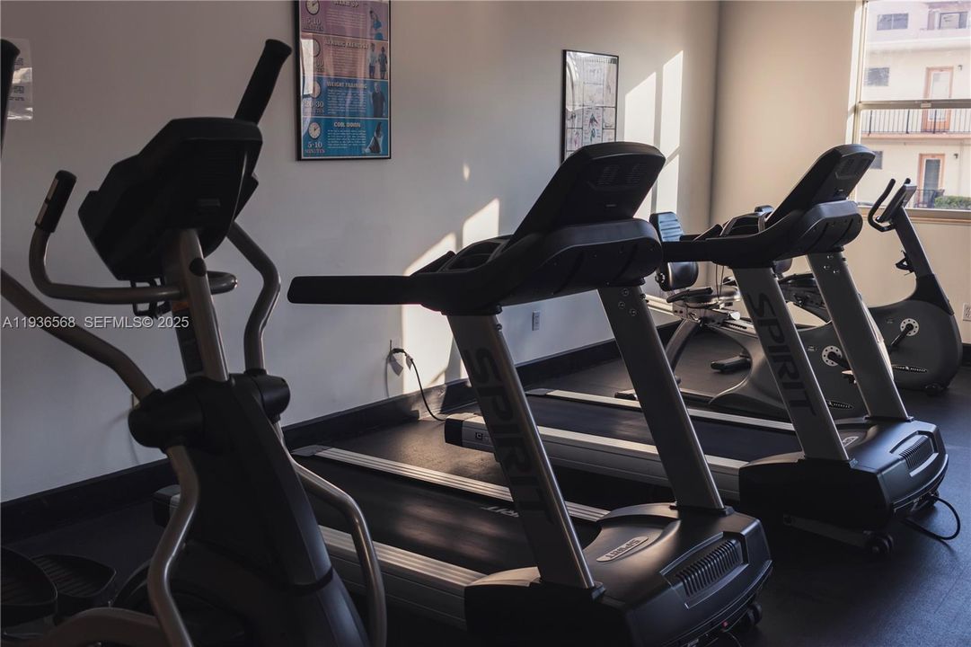 На продажу: $319,000 (1 спален, 1 ванн, 898 Квадратных фут)