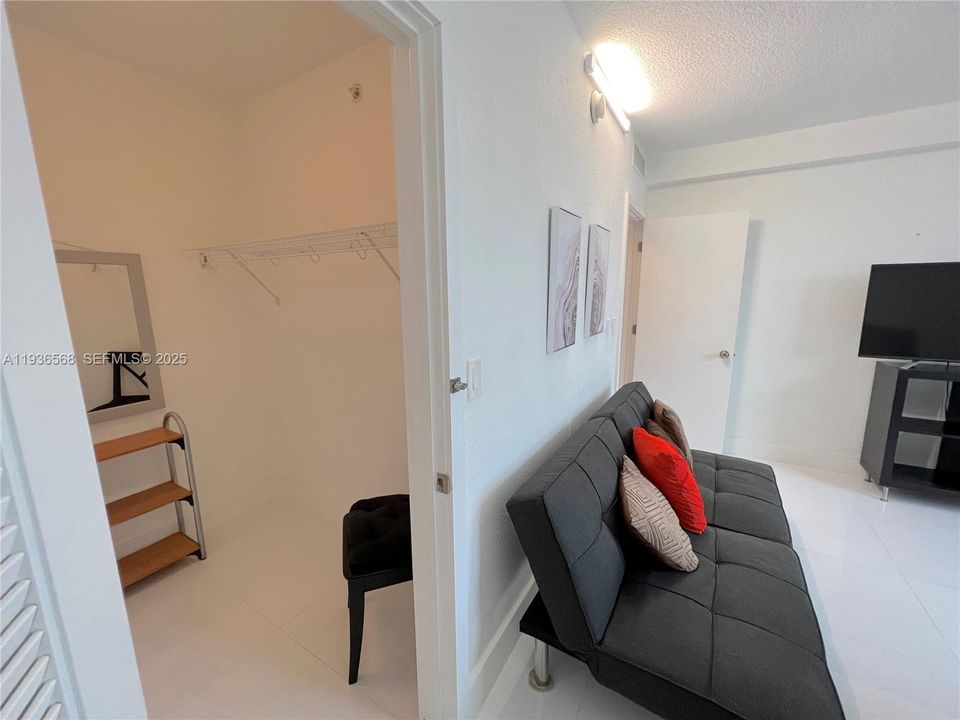 На продажу: $319,000 (1 спален, 1 ванн, 898 Квадратных фут)