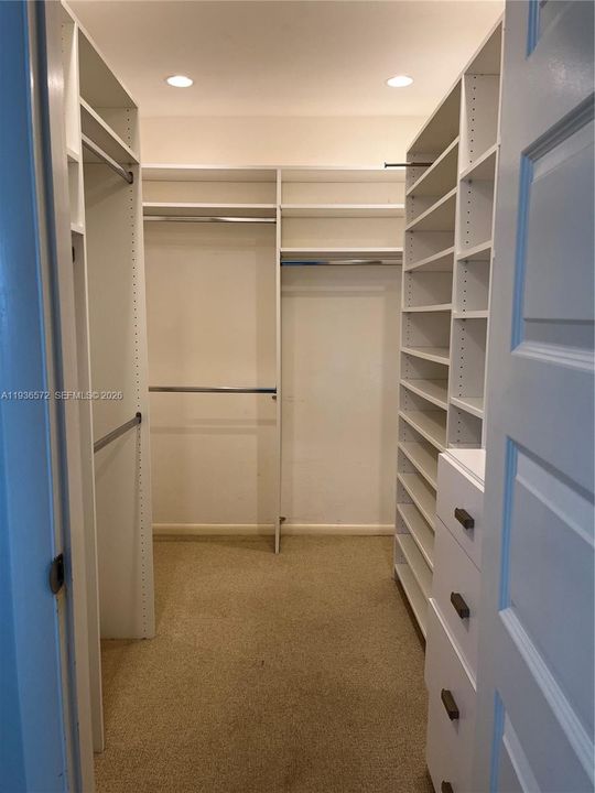 For Sale: $645,000 (2 beds, 2 baths, 1506 Square Feet)