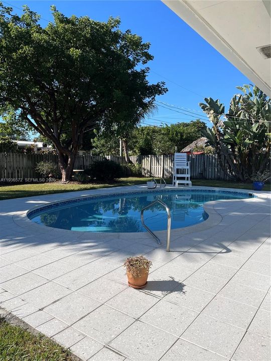 For Sale: $645,000 (2 beds, 2 baths, 1506 Square Feet)