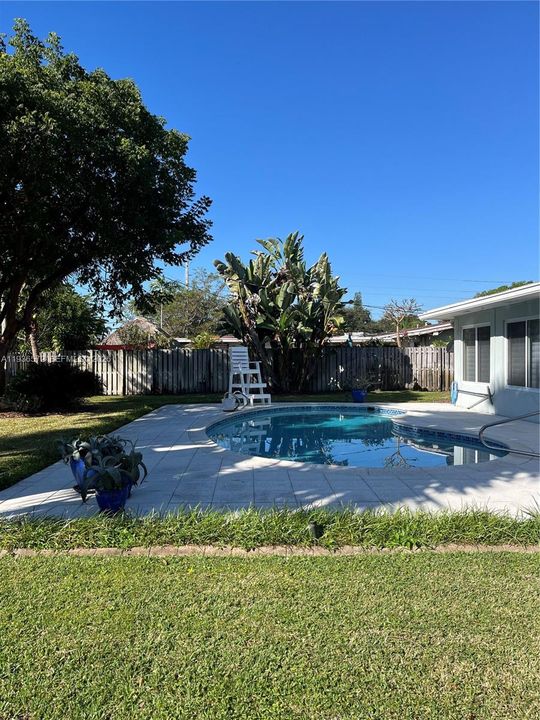 For Sale: $645,000 (2 beds, 2 baths, 1506 Square Feet)