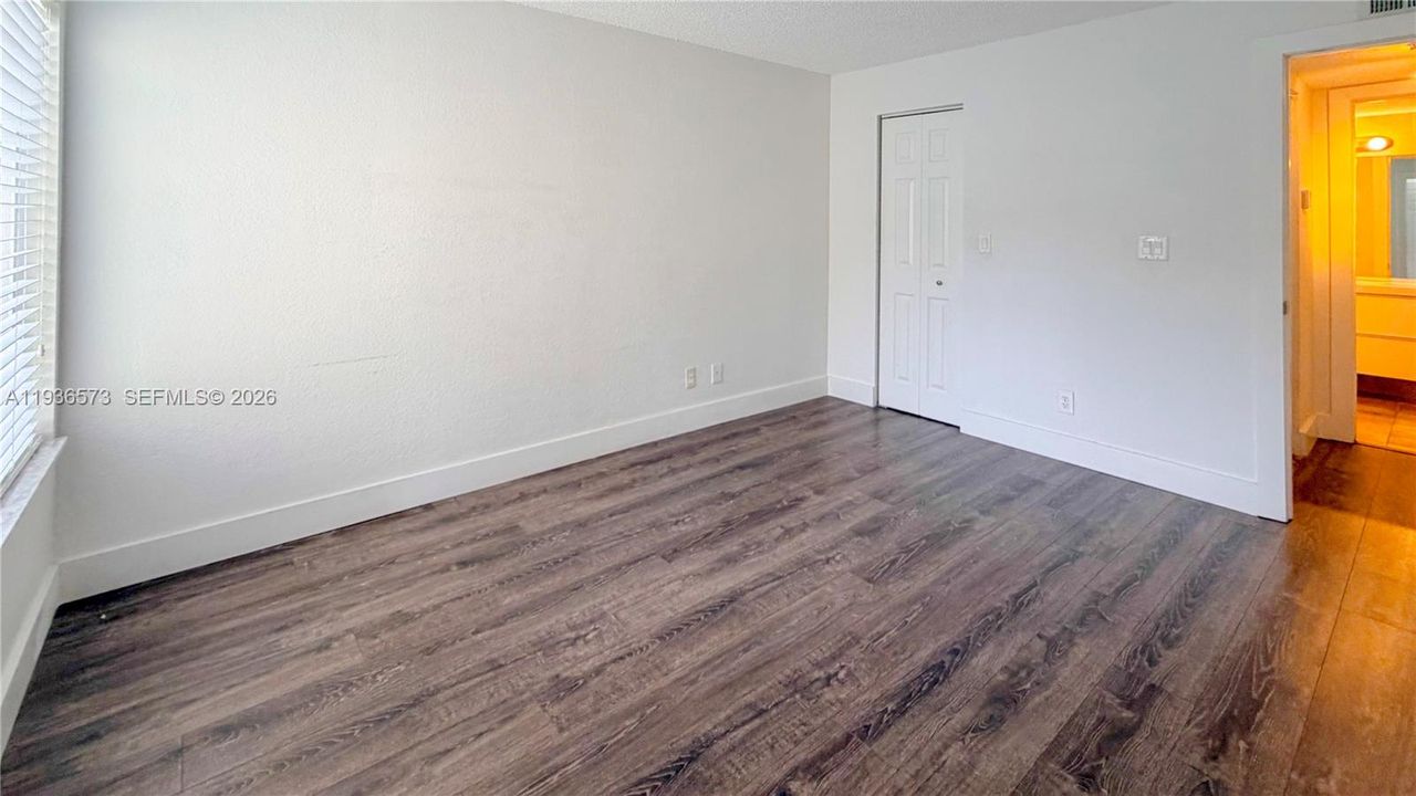 For Rent: $1,790 (1 beds, 1 baths, 743 Square Feet)