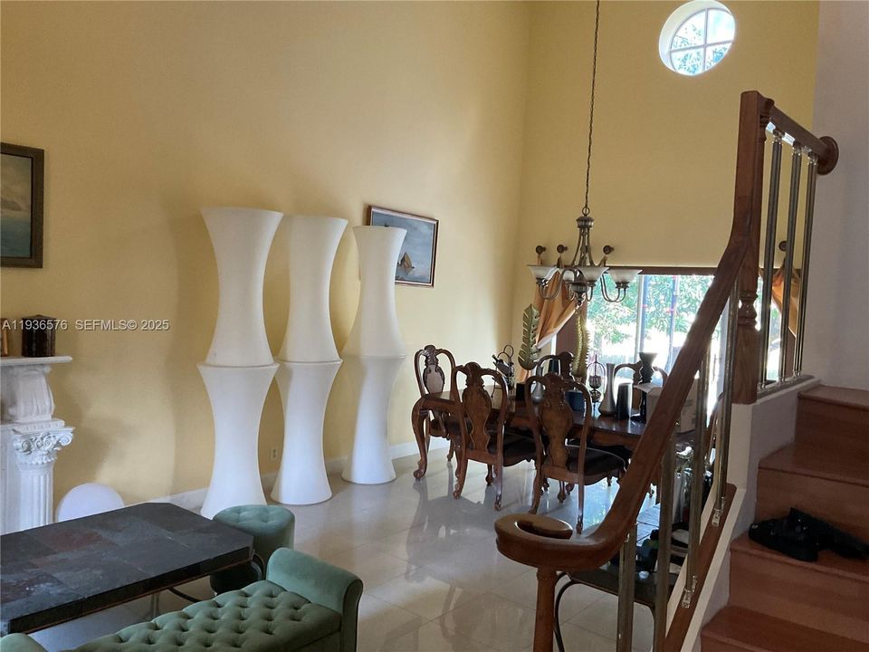 For Sale: $600,000 (3 beds, 2 baths, 2238 Square Feet)