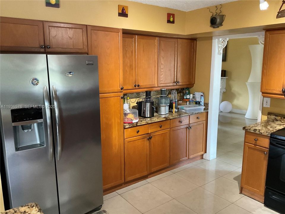 For Sale: $600,000 (3 beds, 2 baths, 2238 Square Feet)