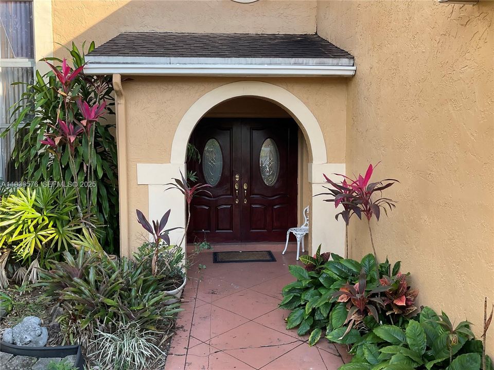 For Sale: $600,000 (3 beds, 2 baths, 2238 Square Feet)