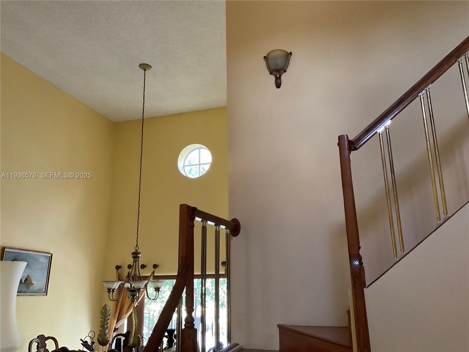 For Sale: $600,000 (3 beds, 2 baths, 2238 Square Feet)