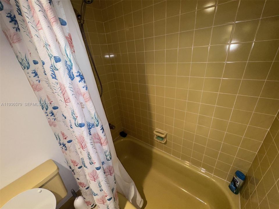 En Venta: $209,900 (2 camas, 2 baños, 1144 Pies cuadrados)