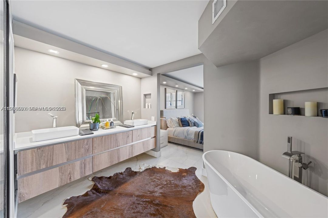 出租: $6,500 (3 贝兹, 3 浴室, 1694 平方英尺)