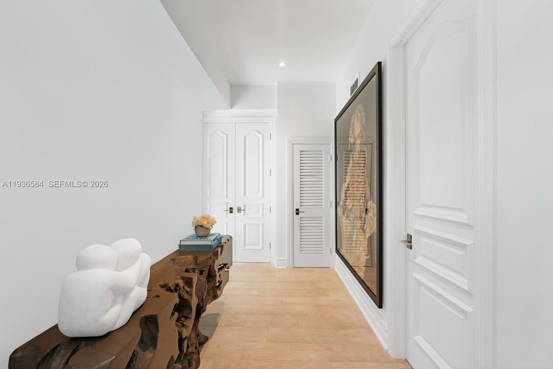 For Sale: $24,900,000 (6 beds, 6 baths, 7237 Square Feet)