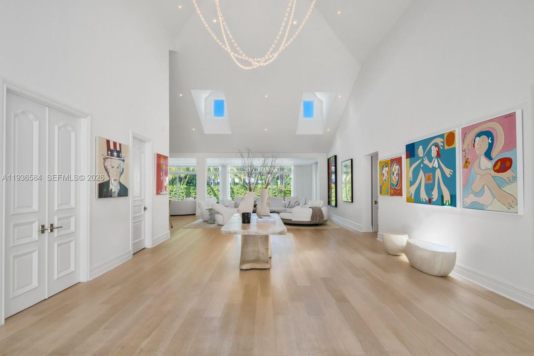 For Sale: $24,900,000 (6 beds, 6 baths, 7237 Square Feet)