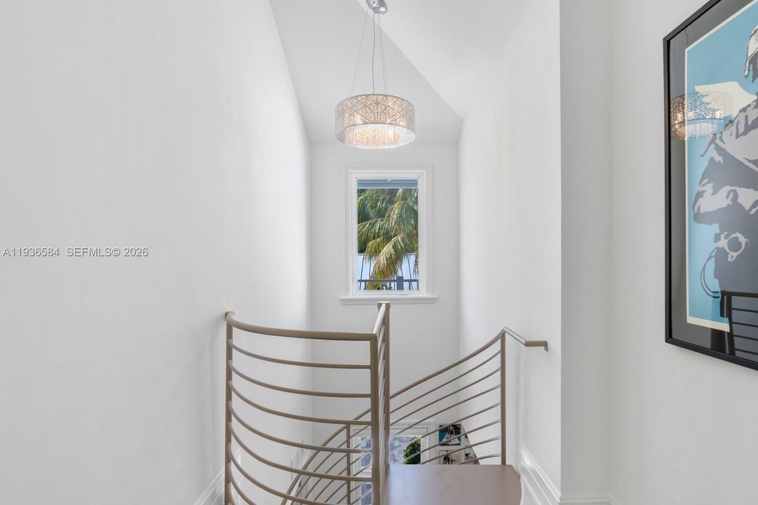 For Sale: $24,900,000 (6 beds, 6 baths, 7237 Square Feet)