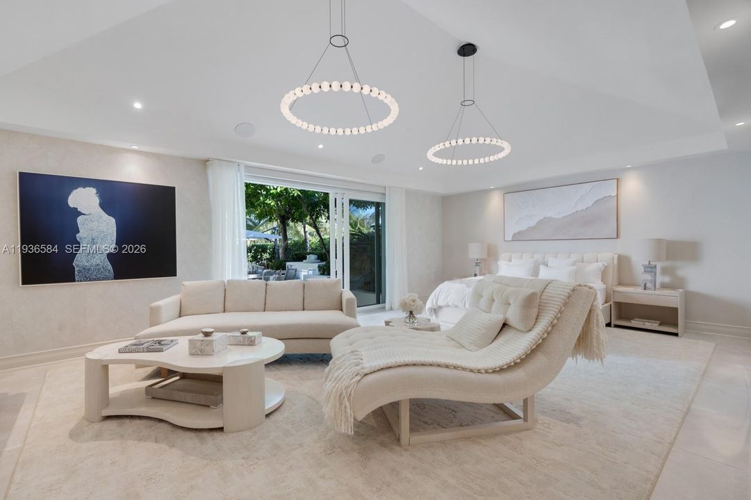 For Sale: $24,900,000 (6 beds, 6 baths, 7237 Square Feet)