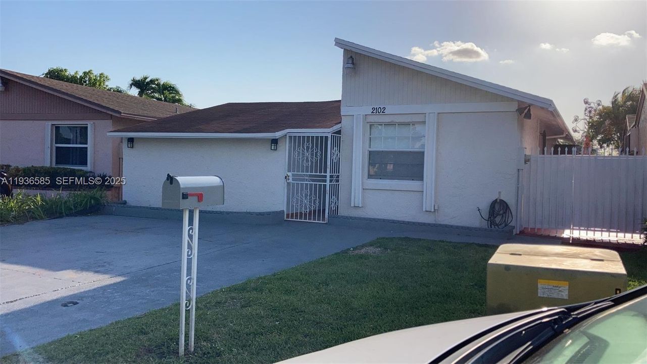 出租: $2,950 (3 贝兹, 2 浴室, 1138 平方英尺)