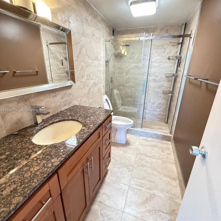 For Rent: $3,200 (2 beds, 2 baths, 1230 Square Feet)