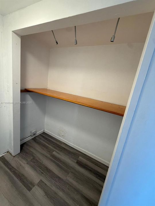 For Rent: $3,200 (2 beds, 2 baths, 1230 Square Feet)