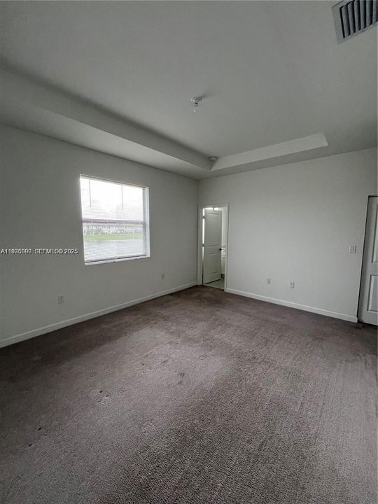 В аренду: $2,550 (3 спален, 2 ванн, 1335 Квадратных фут)