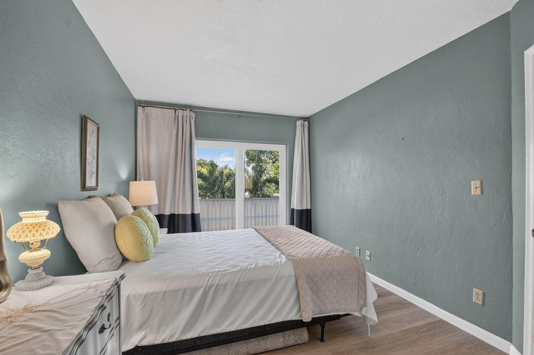 Additional bedroom photo
