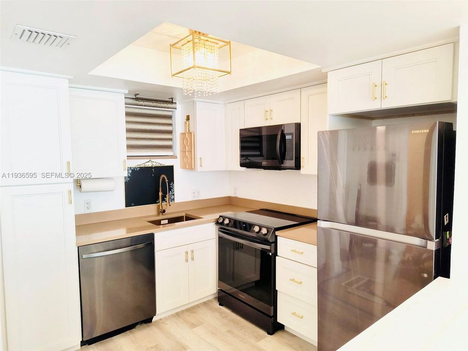 En Venta: $324,900 (1 camas, 1 baños, 800 Pies cuadrados)