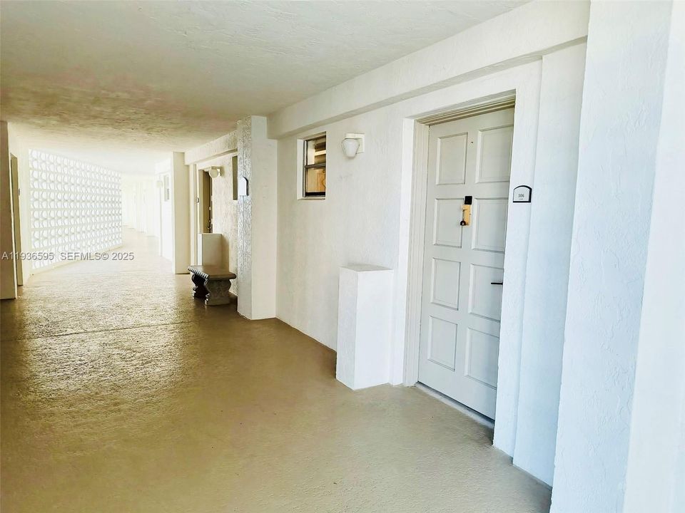 En Venta: $324,900 (1 camas, 1 baños, 800 Pies cuadrados)