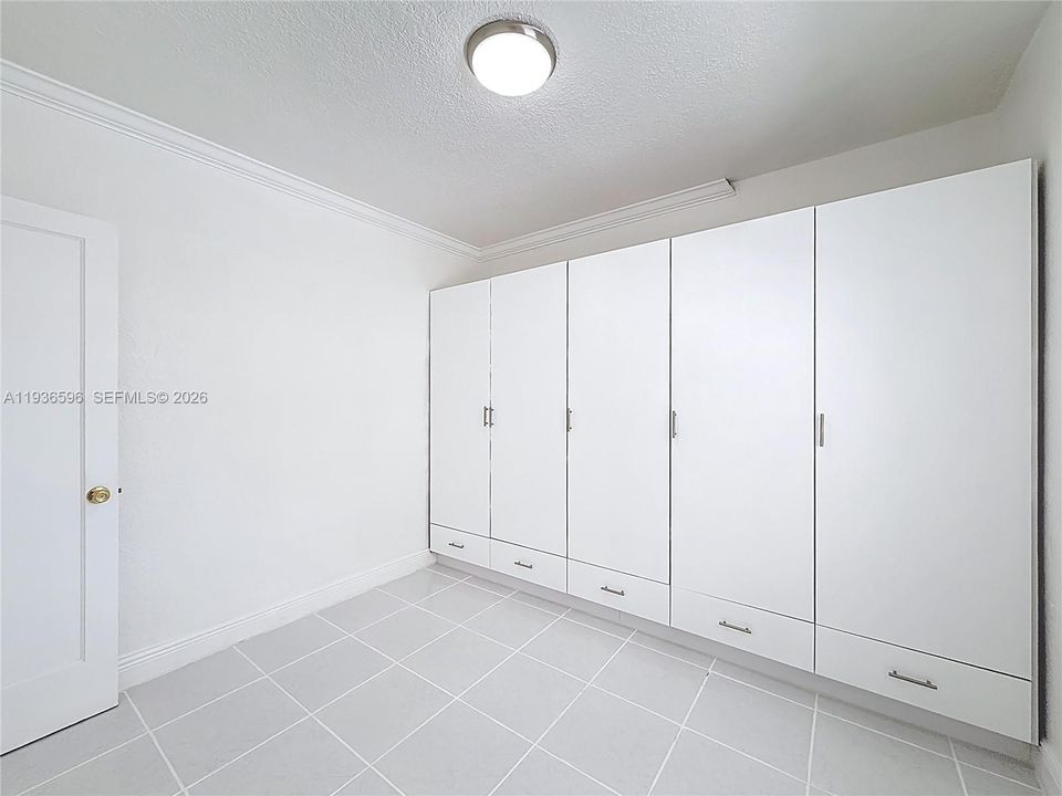 待售: $765,000 (5 贝兹, 3 浴室, 1607 平方英尺)