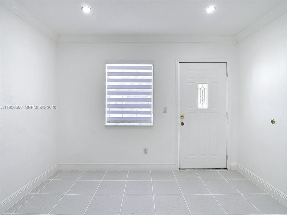 待售: $765,000 (5 贝兹, 3 浴室, 1607 平方英尺)