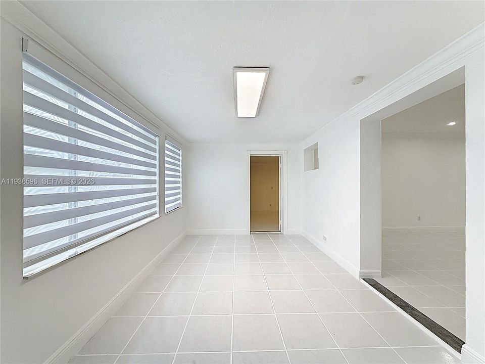 待售: $765,000 (5 贝兹, 3 浴室, 1607 平方英尺)