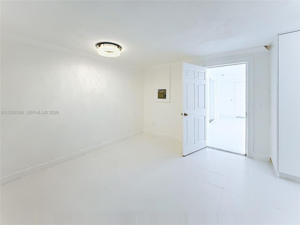 待售: $765,000 (5 贝兹, 3 浴室, 1607 平方英尺)